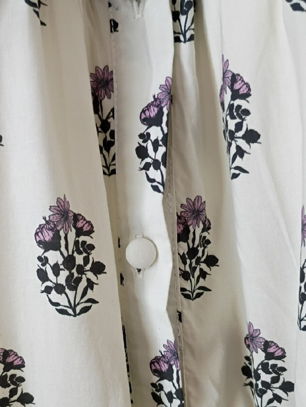 Cream Floral Ruffle-Tiered Casual Dress with Purple Accents XL - Picture 5 of 8